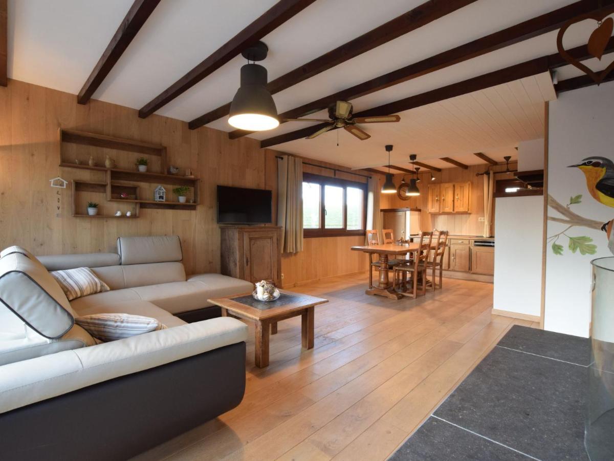 Very Welcoming And Cosy Chalet Nassogne Δωμάτιο φωτογραφία